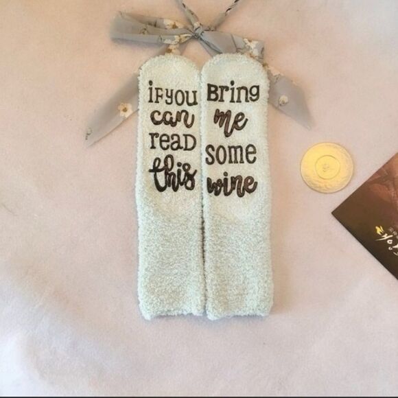 Wine Cupcake Socks set - Picture 4 of 4